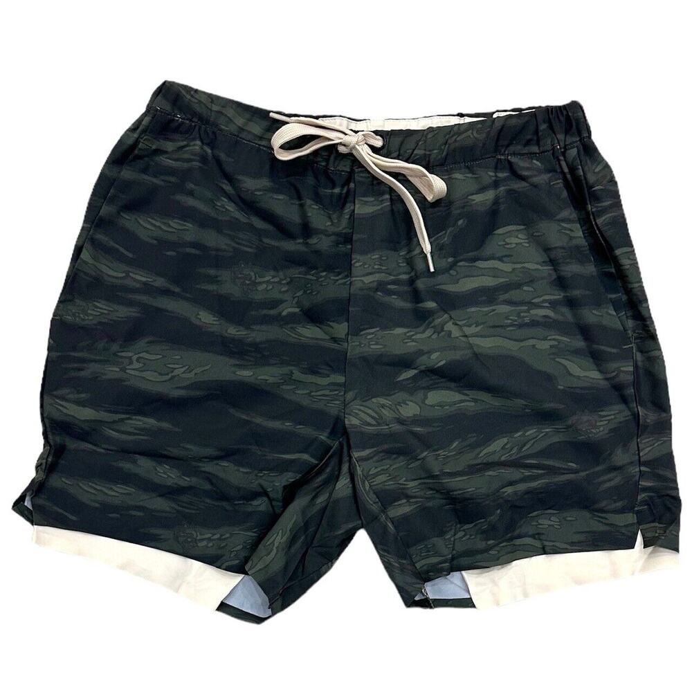 Darc Sport Men's Wolves Club Camo 15" Shorts With Inner Compression Liner Shorts